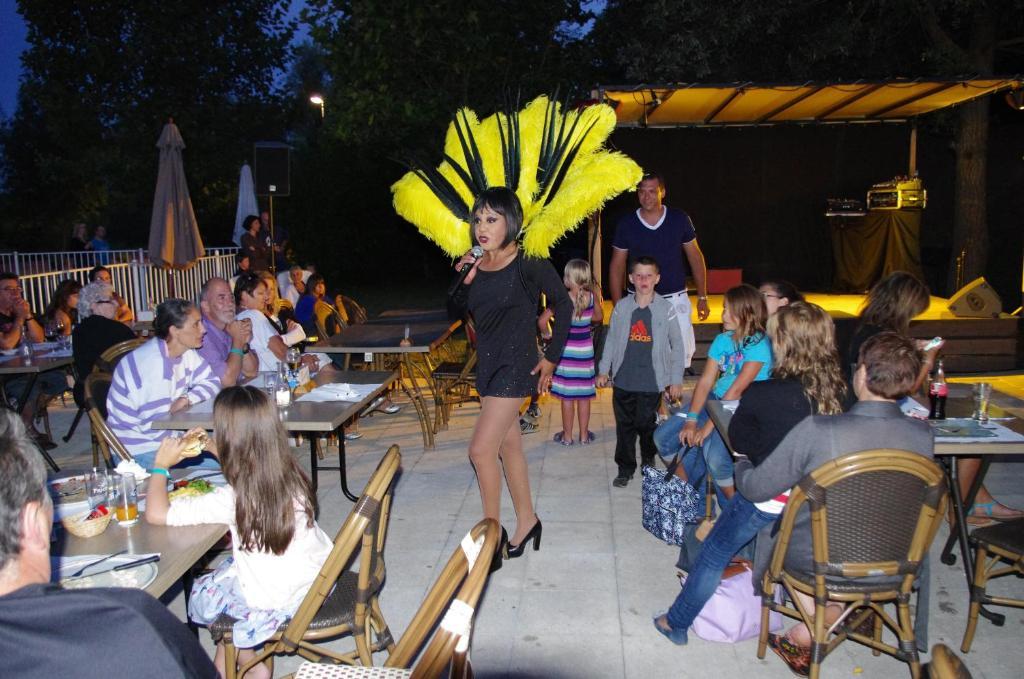 Camping Les Portes Du Beaujolais Anse Kültér fotó