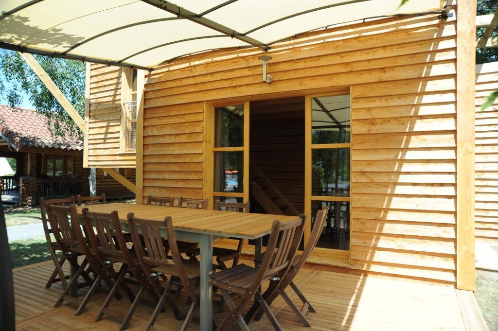 Camping Les Portes Du Beaujolais Anse Szoba fotó