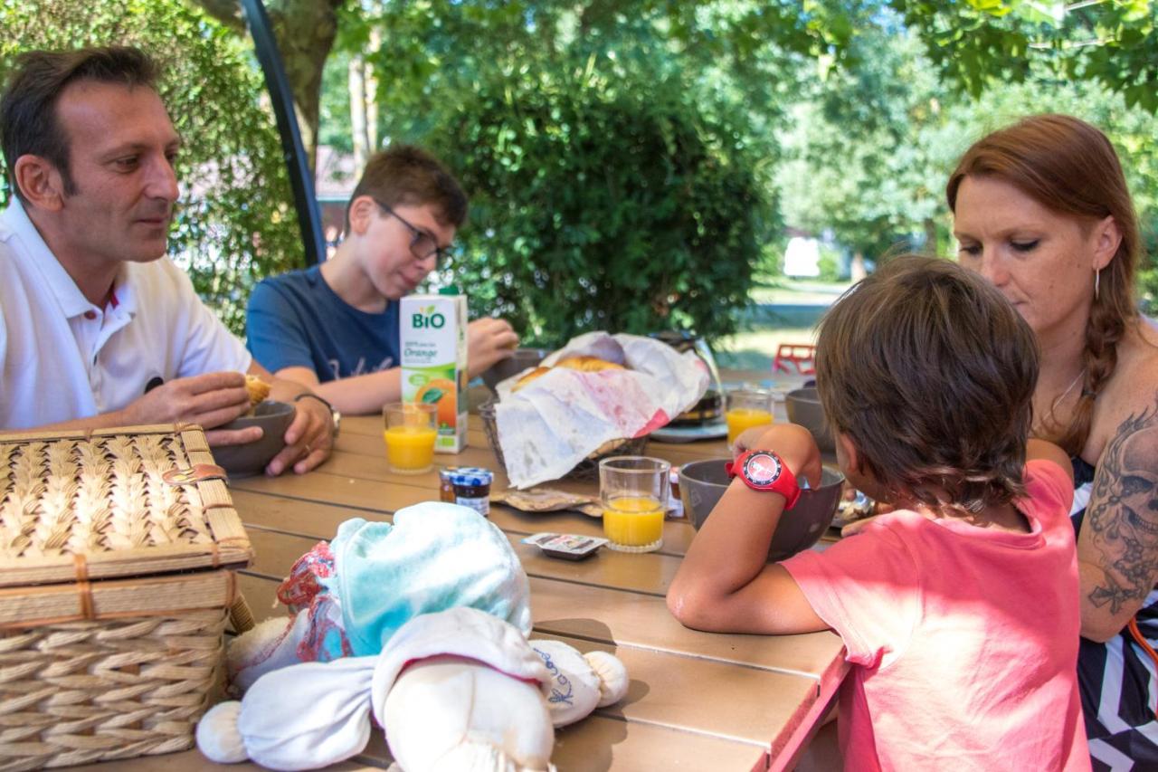 Camping Les Portes Du Beaujolais Anse Kültér fotó