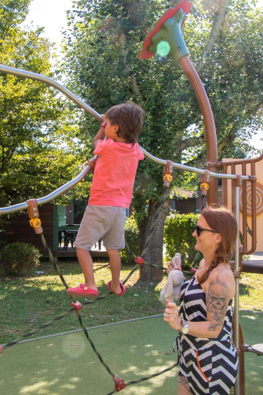 Camping Les Portes Du Beaujolais Anse Kültér fotó