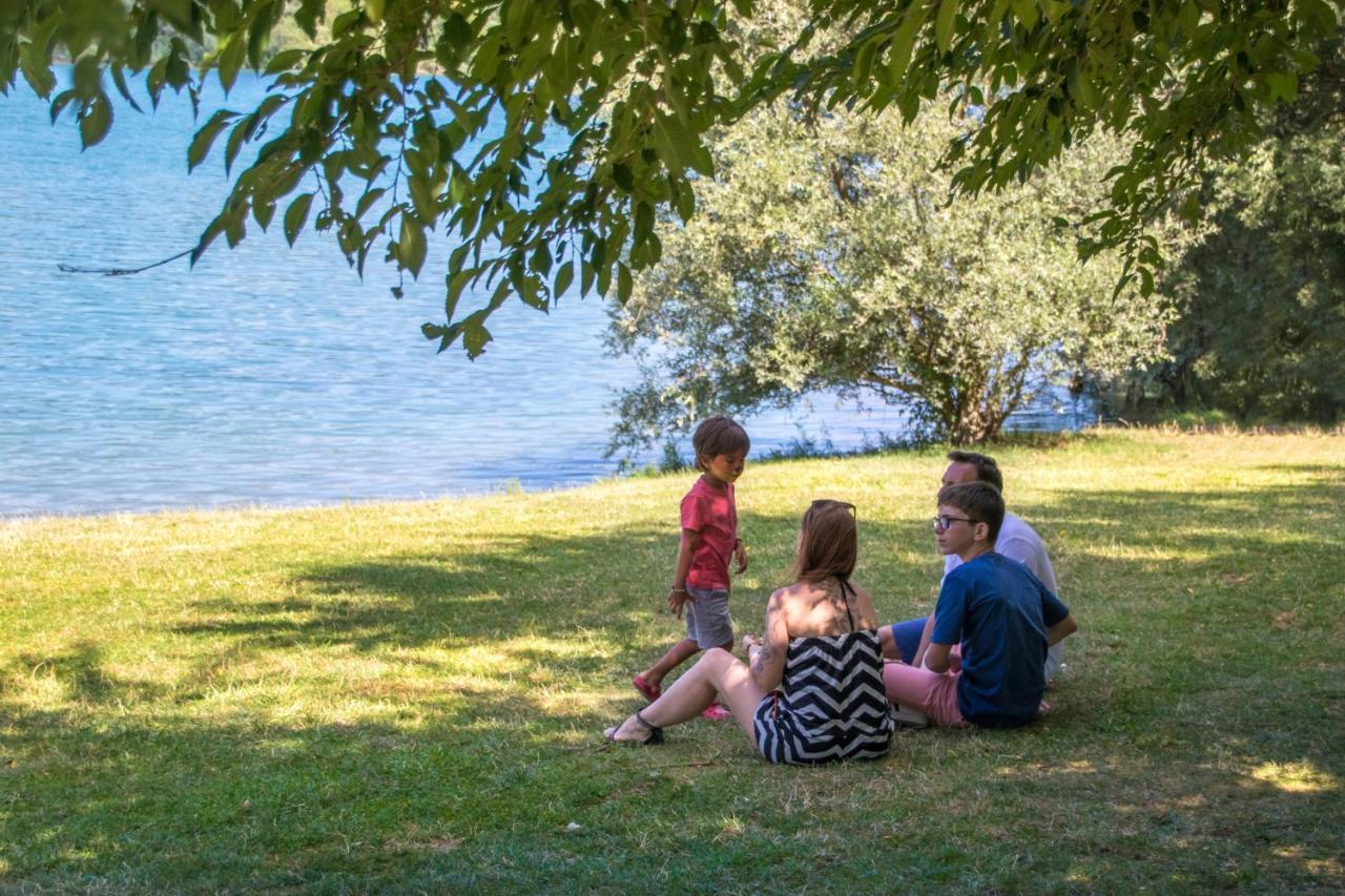 Camping Les Portes Du Beaujolais Anse Kültér fotó